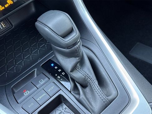 Certified 2023 Toyota RAV4 XLE image 20