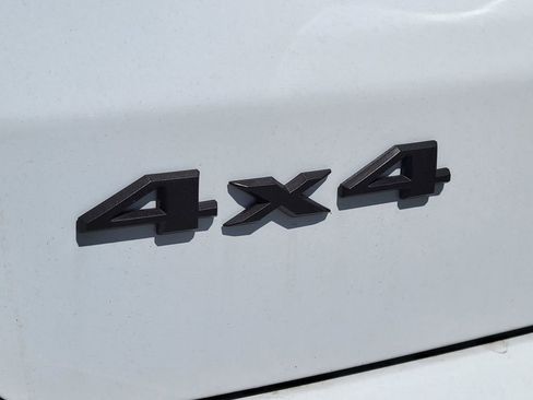New 2026 Jeep Compass Latitude AWD/4WD image 22