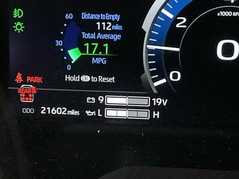 Used 2024 Toyota Sequoia Platinum image 11