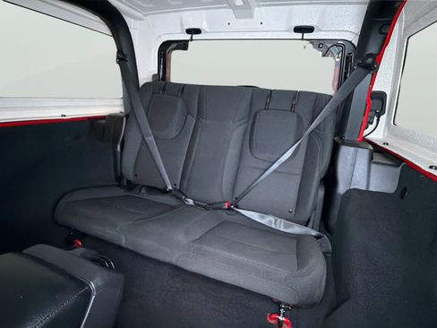 Used 2022 Jeep Wrangler Sport S image 33