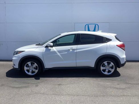 Used 2016 Honda HR-V EX image 2