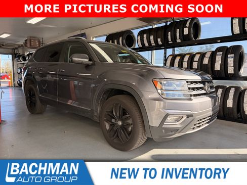 Used 2019 Volkswagen Atlas SEL image 2