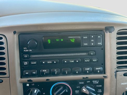 Used 2003 Ford F150 XLT image 16