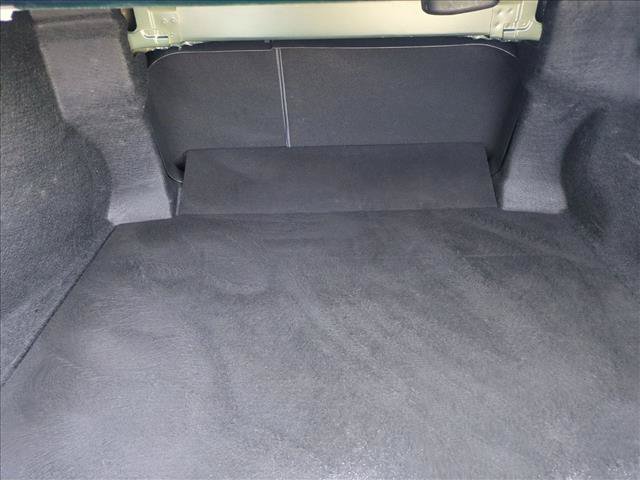 Used 2018 Toyota Camry SE FWD image 6