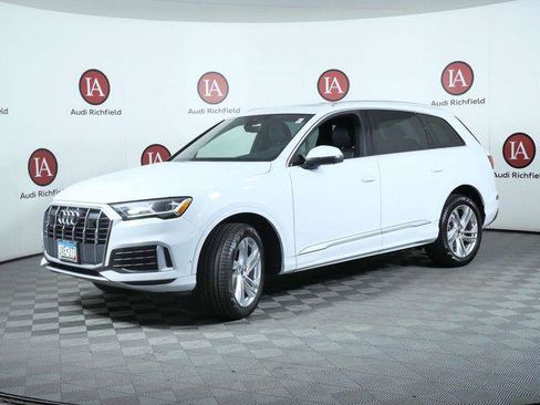 Used 2023 Audi Q7 2.0T Premium w/ Convenience Package AWD/4WD image 4
