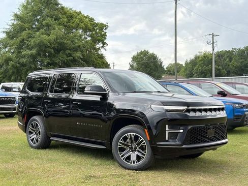New 2026 Jeep Grand Wagoneer 2WD image 3