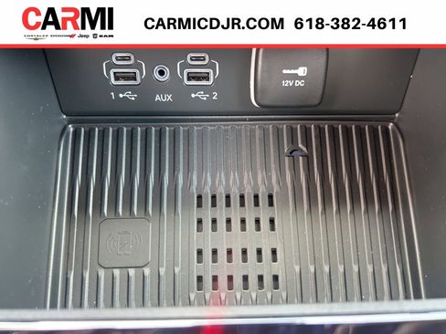 New 2026 Jeep Grand Cherokee Altitude AWD/4WD image 24