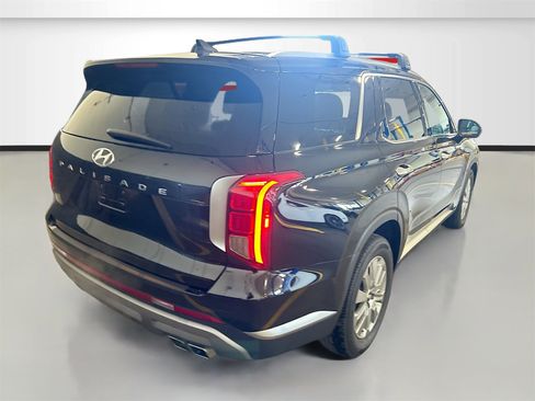 Used 2023 Hyundai Palisade SEL image 7