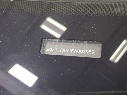 Used 2015 McLaren 650S Spider image 25