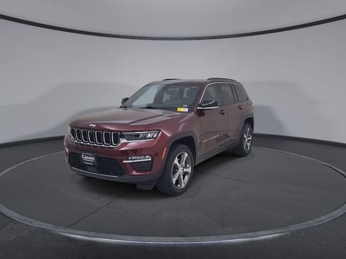 Certified 2025 Jeep Grand Cherokee Limited w/ Luxury Tech Group II AWD/4WD image 7