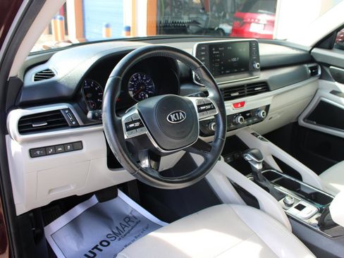 Used 2021 Kia Telluride S FWD image 13