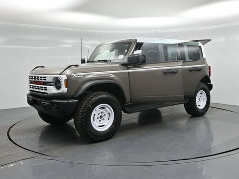 Certified 2026 Ford Bronco Heritage Edition AWD/4WD image 29