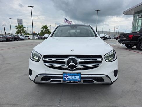 Used 2022 Mercedes-Benz GLC 300 image 2