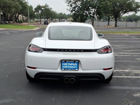 Used 2018 Porsche 718 Cayman RWD image 5