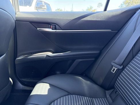 Used 2024 Toyota Camry SE image 17
