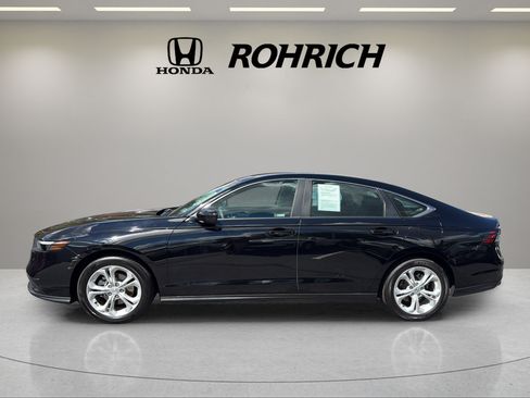 Used 2023 Honda Accord LX image 9