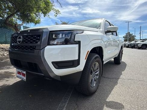 New 2026 Nissan Frontier SV w/ Tow Package AWD/4WD image 9