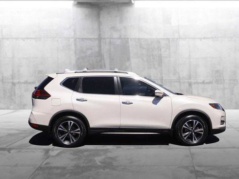 Used 2020 Nissan Rogue SV w/ Sun & Sound Touring Package AWD/4WD image 5