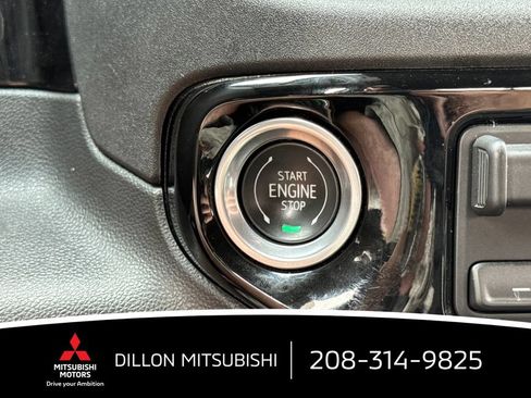 Used 2023 Chevrolet Silverado 1500 ZR2 w/ Technology Package AWD/4WD image 21