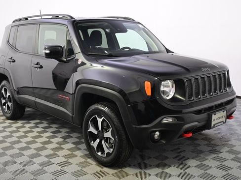 Used 2022 Jeep Renegade Trailhawk w/ Trailer Tow Group AWD/4WD image 8
