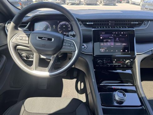 New 2026 Jeep Grand Cherokee L Laredo AWD/4WD image 18
