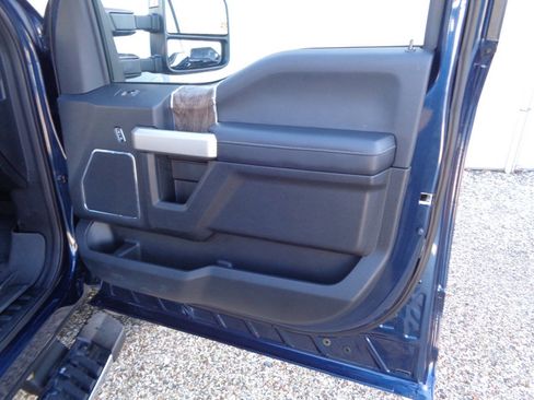 Used 2017 Ford F250 Lariat w/ Lariat Value Package image 83