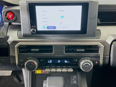 Used 2025 Toyota 4Runner TRD Off-Road image 23