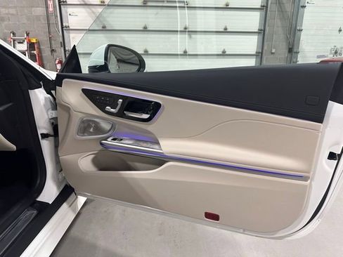 New 2026 Mercedes-Benz CLE 300 4MATIC Cabriolet image 11