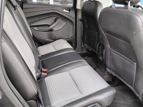 Used 2018 Ford Escape SE w/ Ford Safe & Smart Package image 19