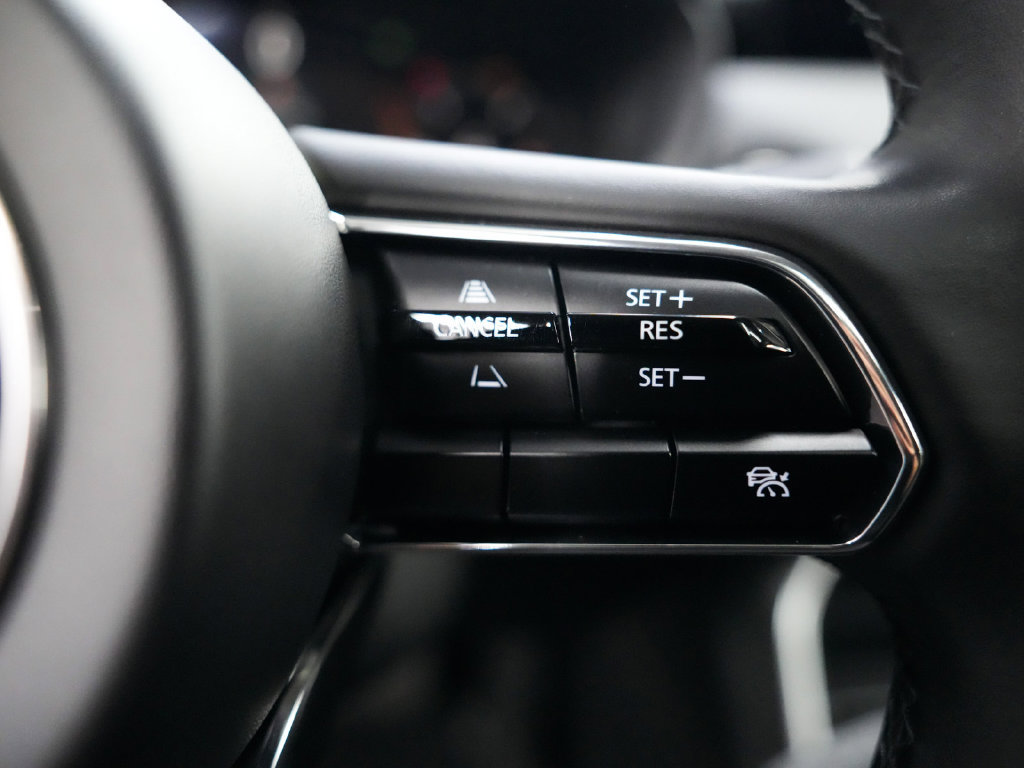 Used 2024 MAZDA CX-90 Plug-In Hybrid w/ Preferred AWD/4WD image 26