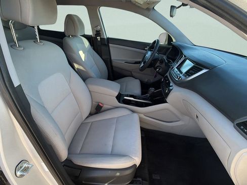 Used 2018 Hyundai Tucson SEL image 3
