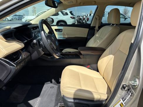 Used 2016 Toyota Avalon XLE Plus FWD image 9