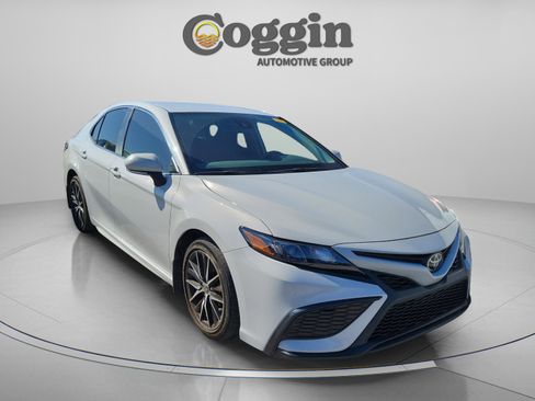 Certified 2023 Toyota Camry SE image 5