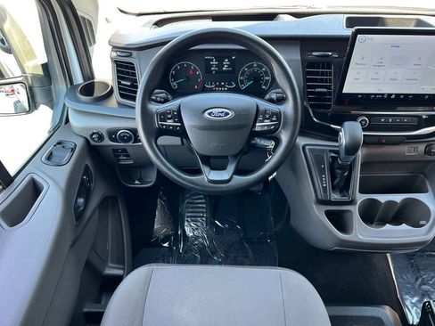 Used 2023 Ford Transit 350 XLT RWD image 12