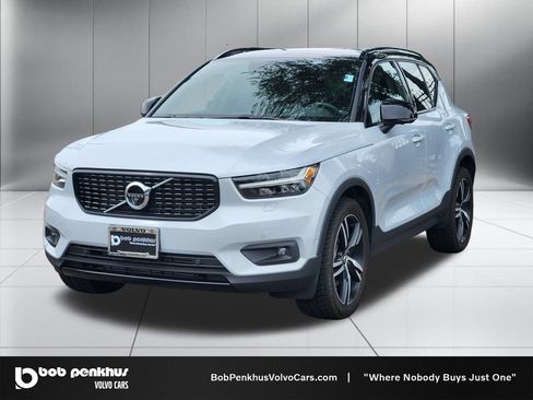 Used 2022 Volvo XC40 T5 R-Design AWD/4WD image 23