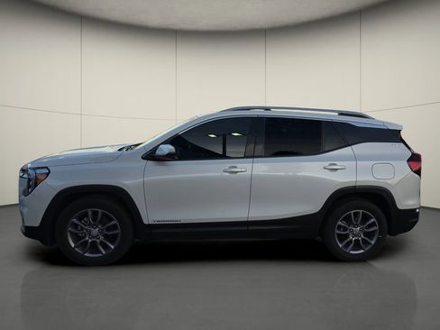 Used 2022 GMC Terrain SLT image 5