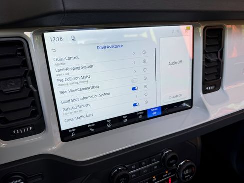 Used 2026 Ford Bronco Outer Banks AWD/4WD image 37