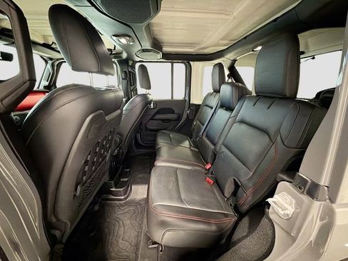 Used 2018 Jeep Wrangler Unlimited Rubicon image 22