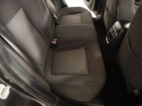 Used 2021 Dodge Charger SXT w/ Driver Convenience Group image 15