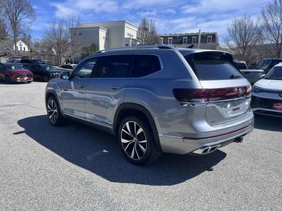 New 2026 Volkswagen Atlas SEL Premium R-Line