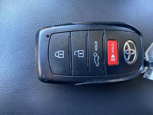 Used 2023 Toyota Corolla Cross XLE w/ Convenience Package image 35