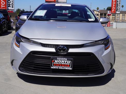 Certified 2024 Toyota Corolla LE FWD image 3