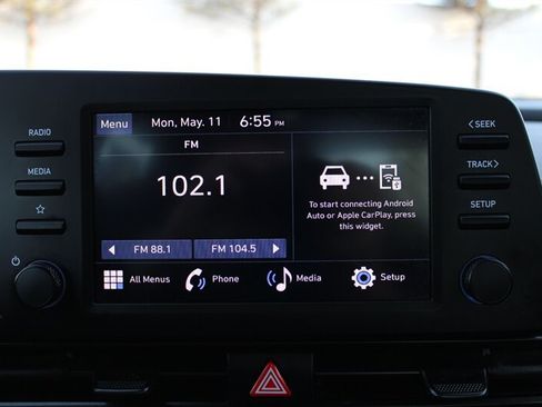 Used 2025 Hyundai Elantra Sport FWD image 24