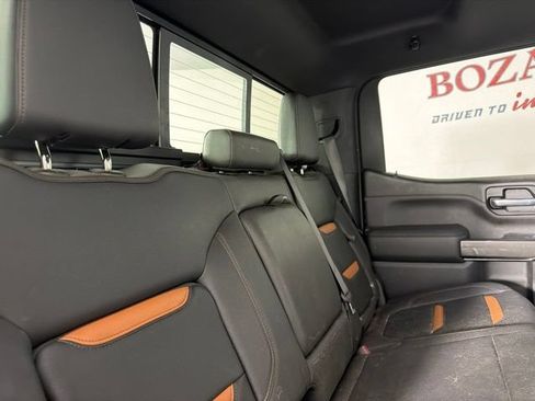 Used 2022 GMC Sierra 1500 AT4 w/ AT4 Premium Package AWD/4WD image 18