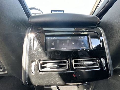 Used 2024 Lincoln Aviator Reserve AWD/4WD image 35