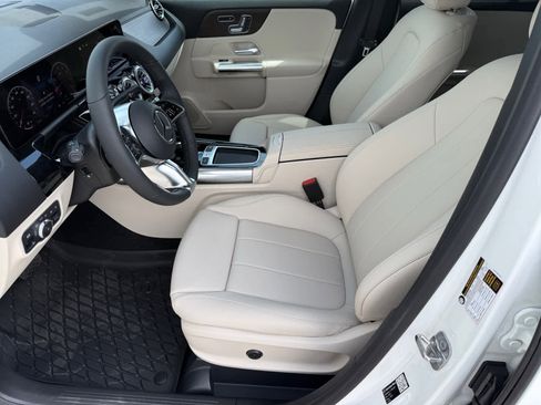 New 2026 Mercedes-Benz GLA 250 4MATIC image 10