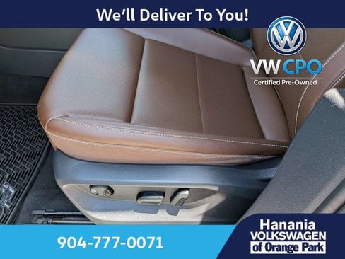 Certified 2023 Volkswagen Atlas SE w/ Black Wheel Package FWD image 18