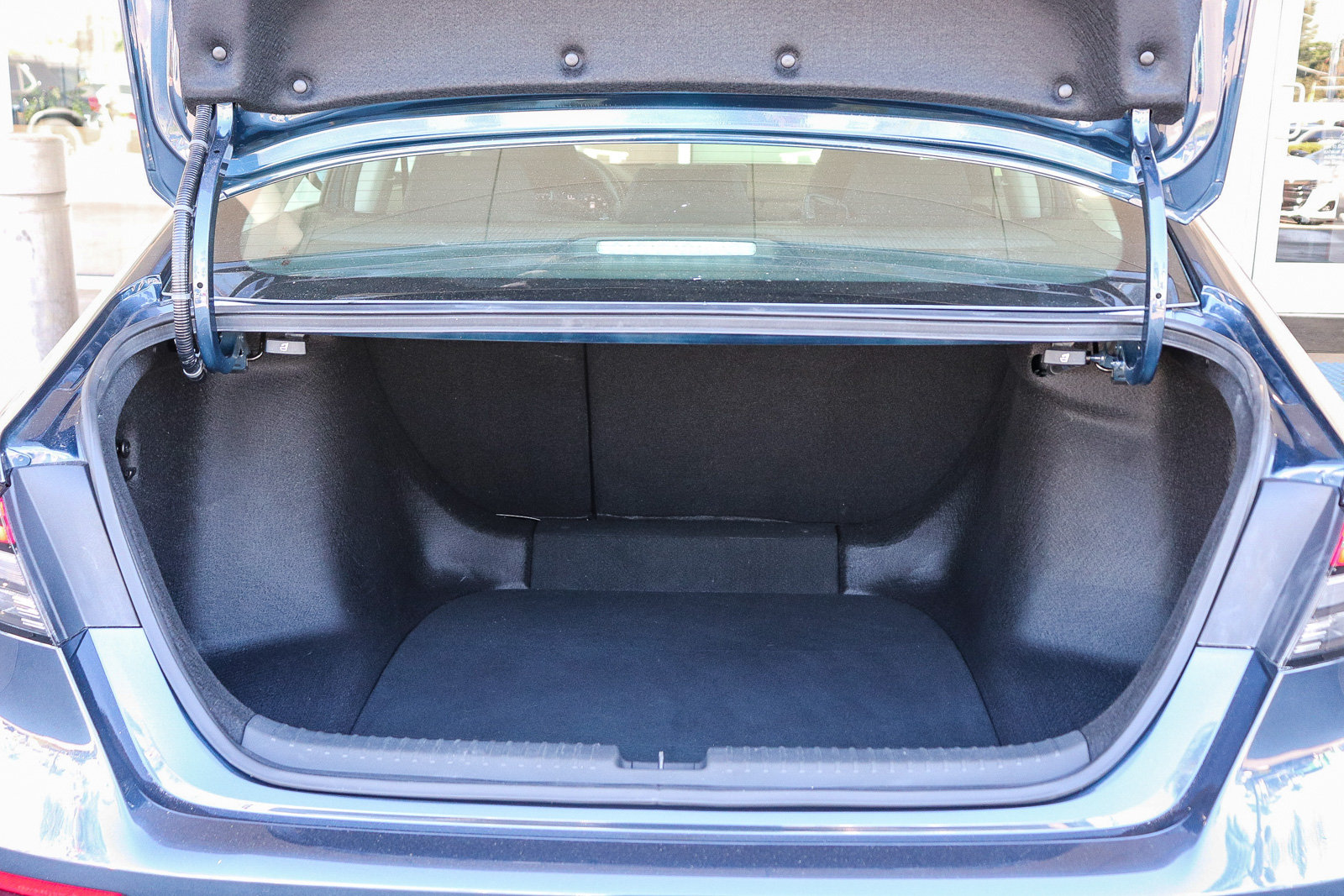 Certified 2024 Honda Accord EX image 31