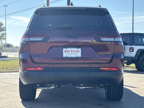 New 2025 Jeep Grand Cherokee L Limited image 10