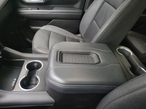 Used 2023 Chevrolet Suburban Z71 w/ Luxury Package image 29